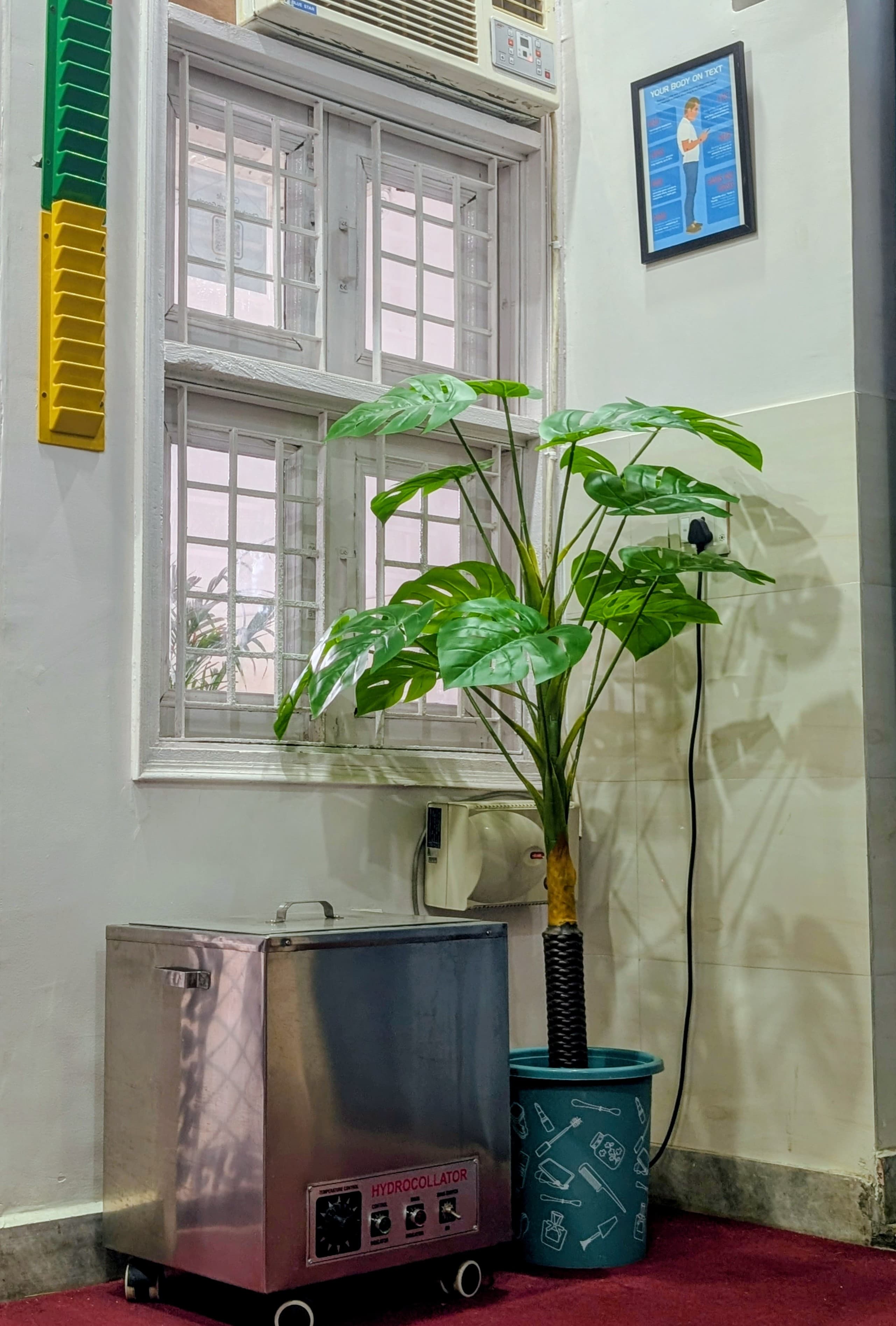 Hydrocollator and rehabilitation equipment at Trinay clinic